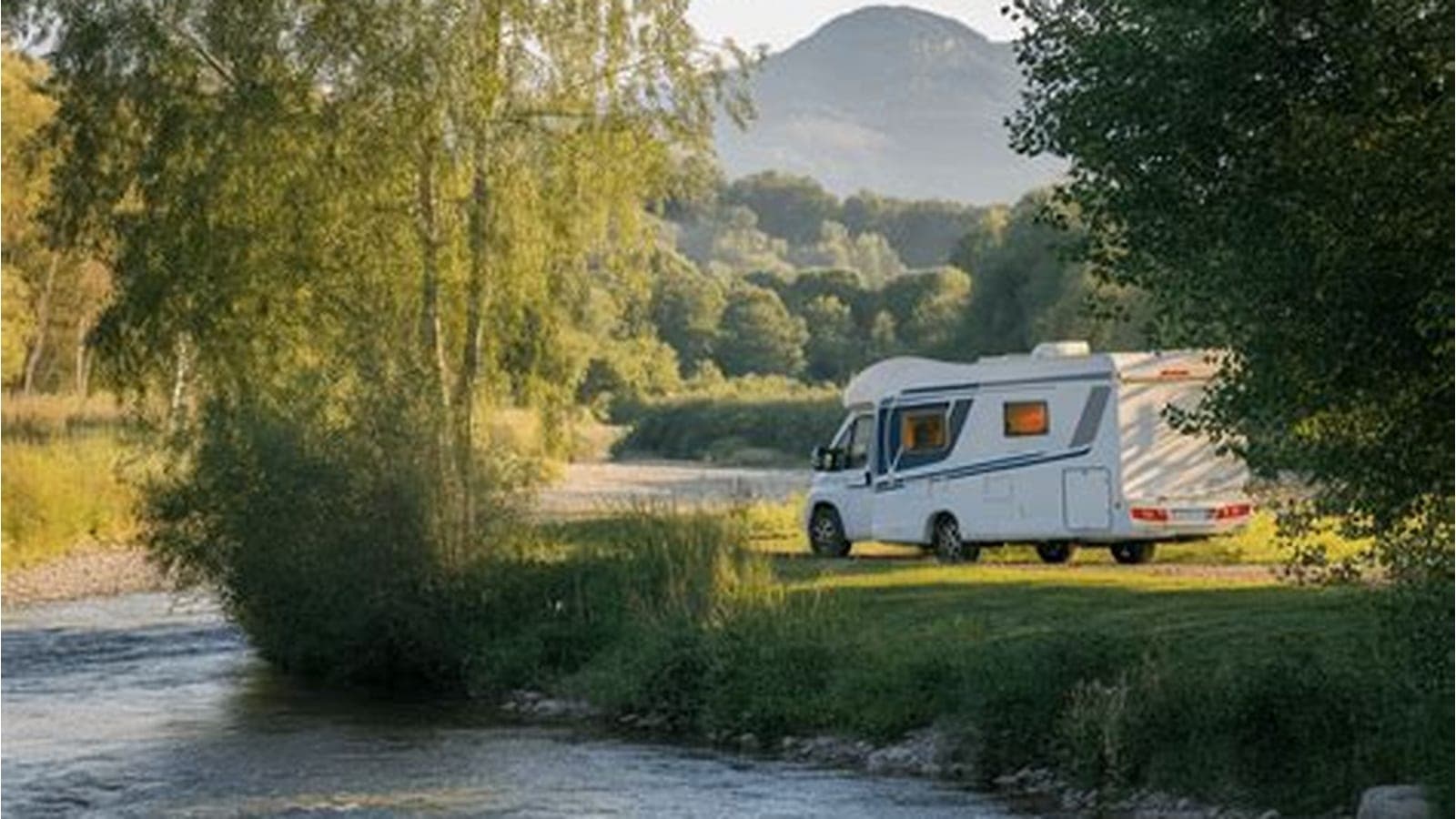 used car buying autumn dealership France — vehicle photo